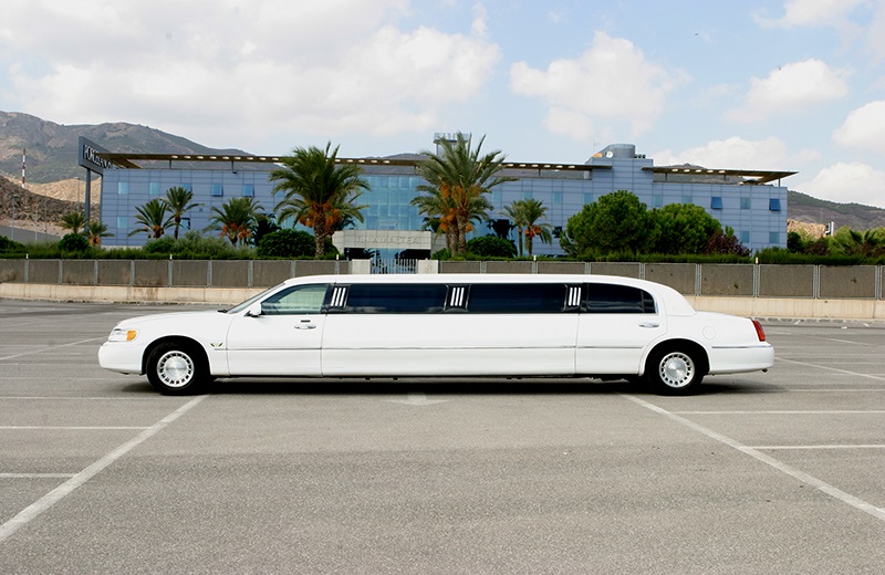 Limousine Lincoln Blanche - Extérieur